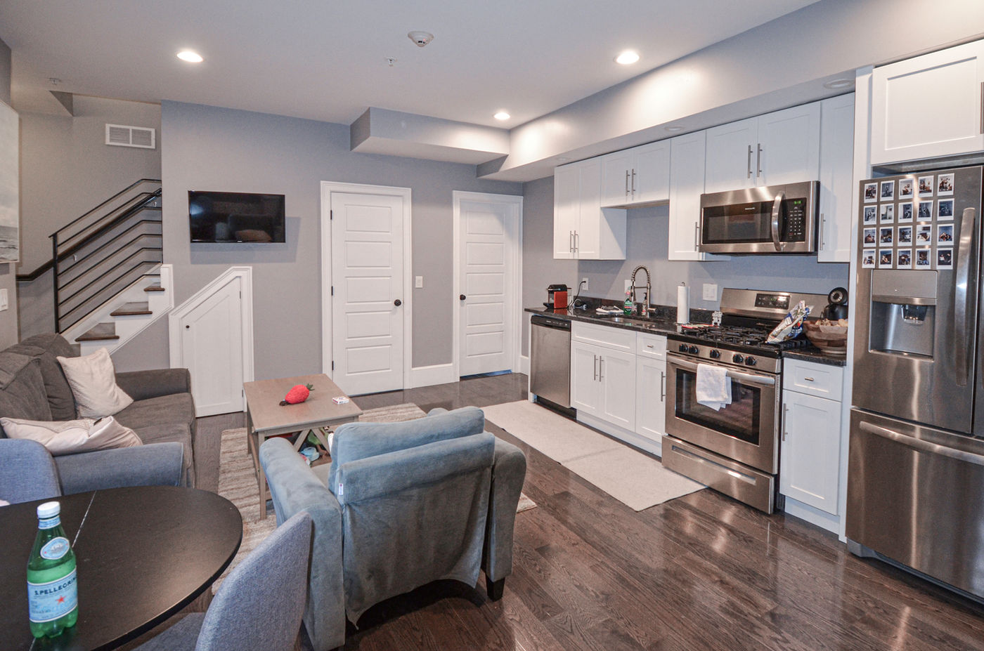 185 Angell Street, 3rd floor two-story apartment