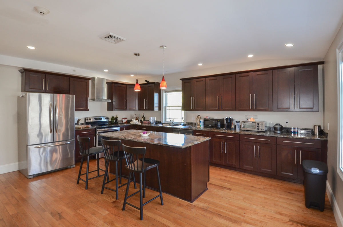 161 Waterman Street, Apartment 4